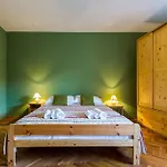 Lavender Apt. W. Balcony In Old Town * 자다르