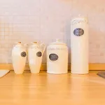 Lavender Apt. W. Balcony In Old Town 아파트