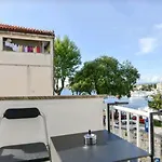 Lavender Apt. W. Balcony In Old Town *