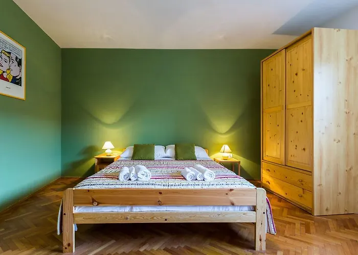 Lavender Apt. W. Balcony In Old Town * زادار