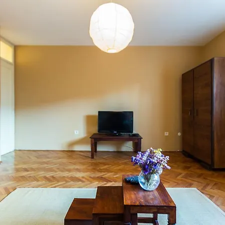 아파트 Lavender Apt. W. Balcony In Old Town 자다르