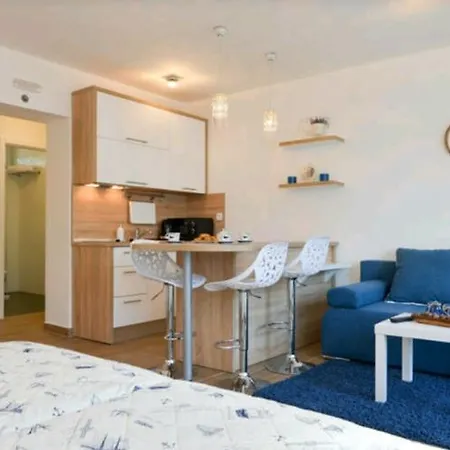 Apartment Lavender Apt. W. Balcony In Old Town *