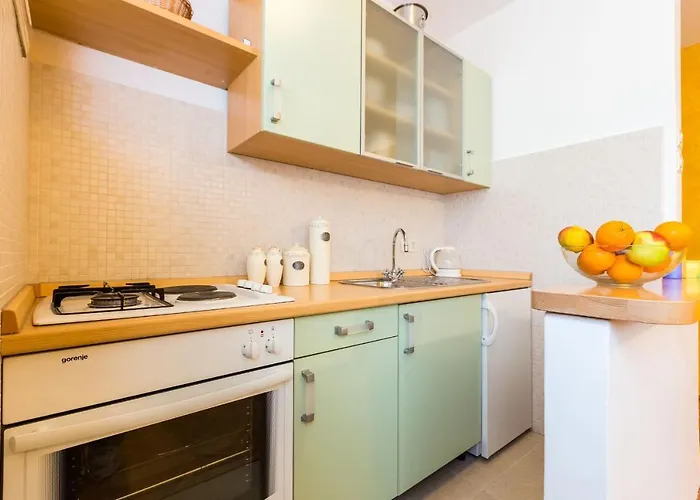 Apartman Lavender Apt. W. Balcony In Old Town *