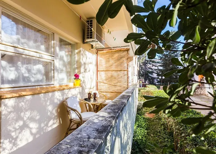 Διαμέρισμα Lavender Apt. W. Balcony In Old Town