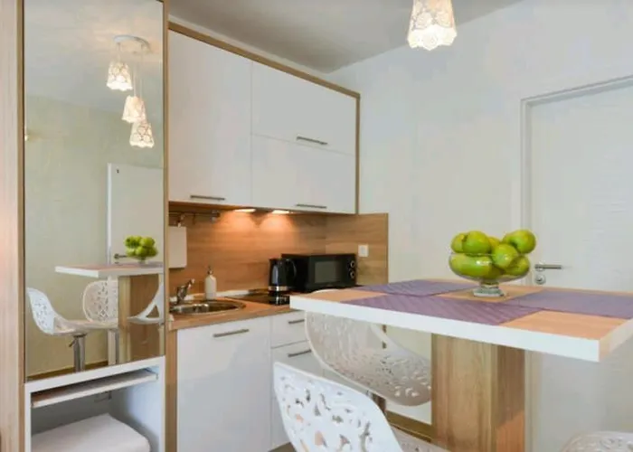 Lavender Apt. W. Balcony In Old Town Διαμέρισμα Ζαντάρ