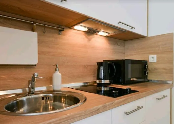 Lavender Apt. W. Balcony In Old Town Zadar