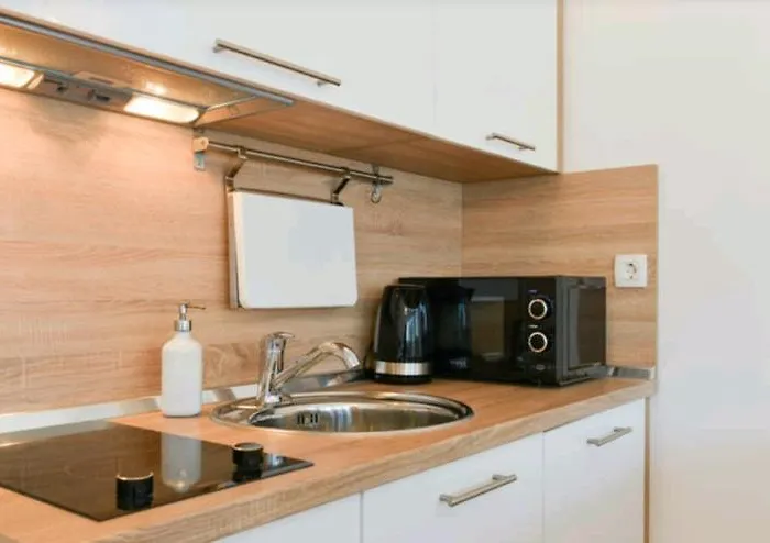 Lavender Apt. W. Balcony In Old Town