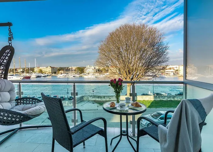 Lavender Apt. W. Balcony In Old Town * Zadar